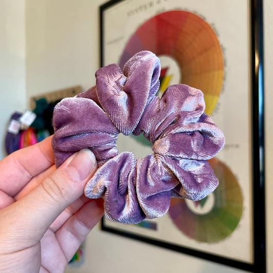 Mauve Velvet Scrunchie - Regular